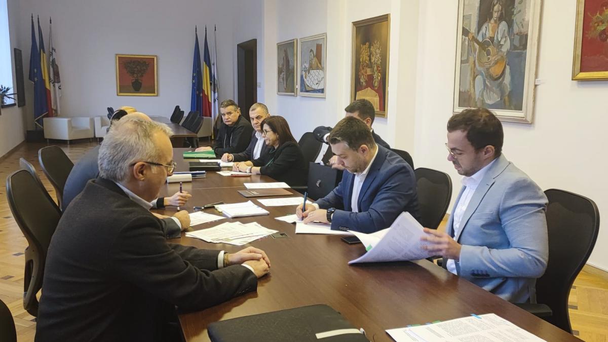 Primarul Capitalei a aprobat finantarea pentru 6 cladiri istorice1766499552