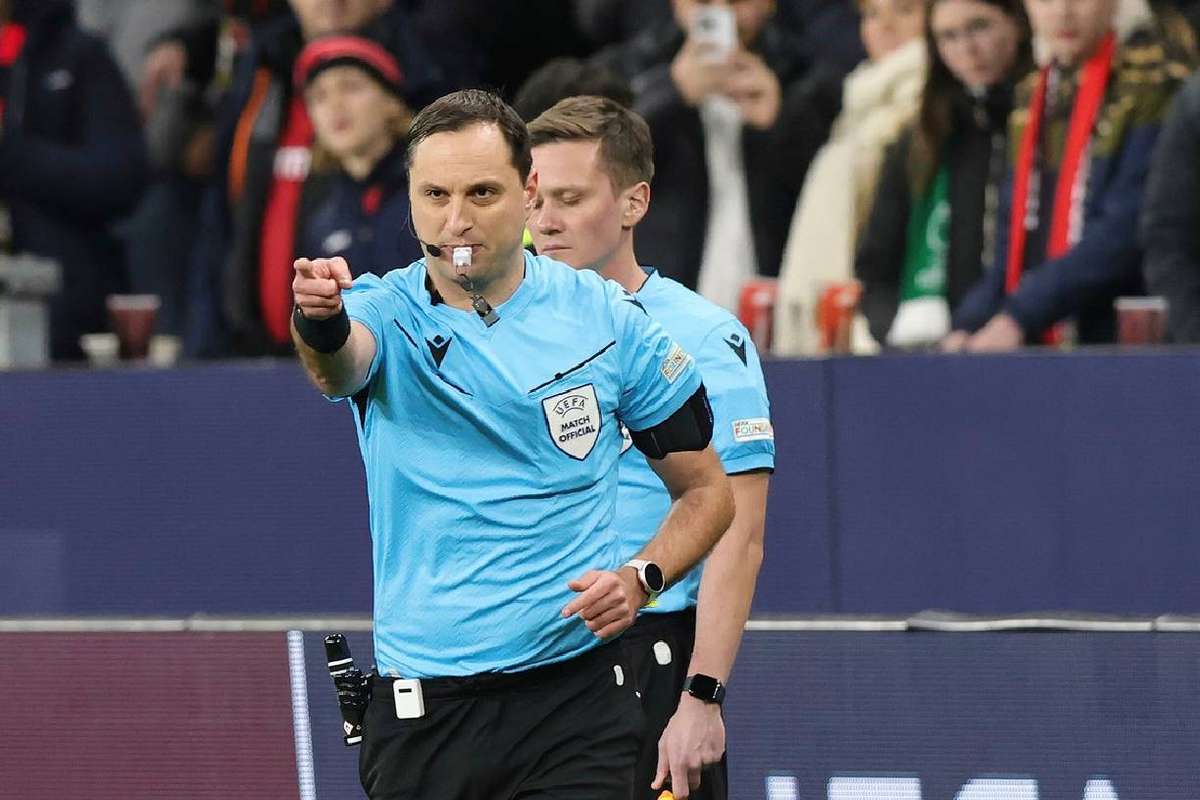 UEFA a decis arbitrajul pentru FCSB Feyenoord1765274831