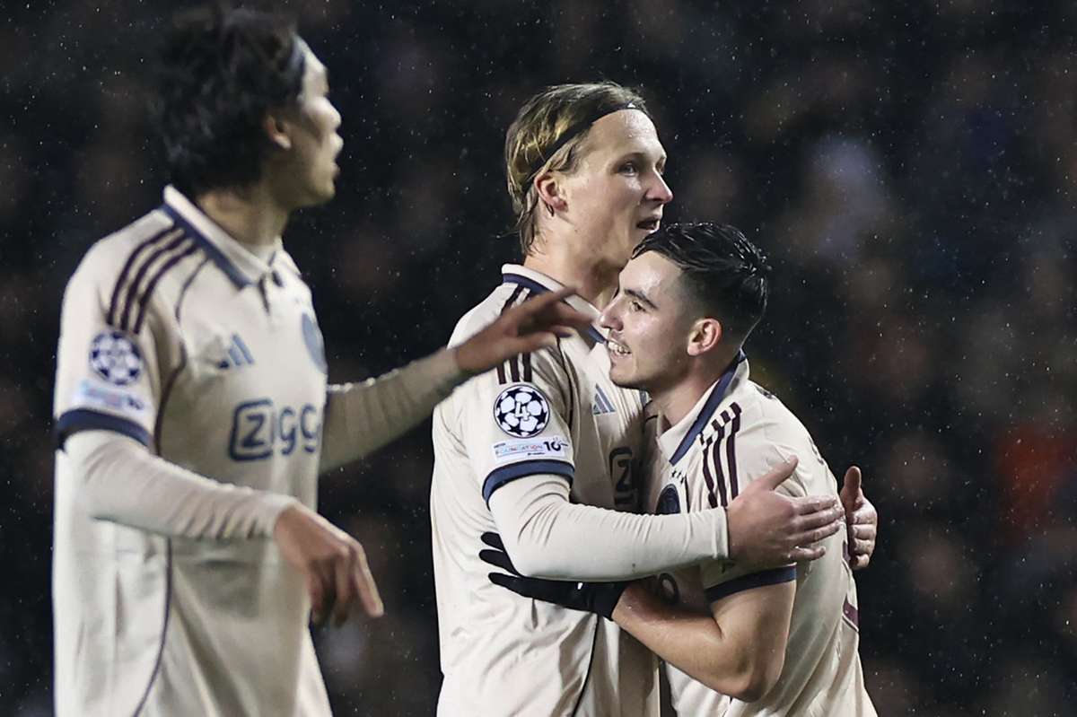 VIDEO Ajax revine si castiga in Champions League1765401419