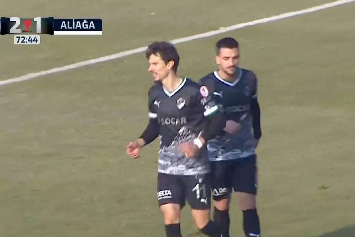 VIDEO Gol spectaculos de la 25 de metri de Dorin Rotariu1766585958