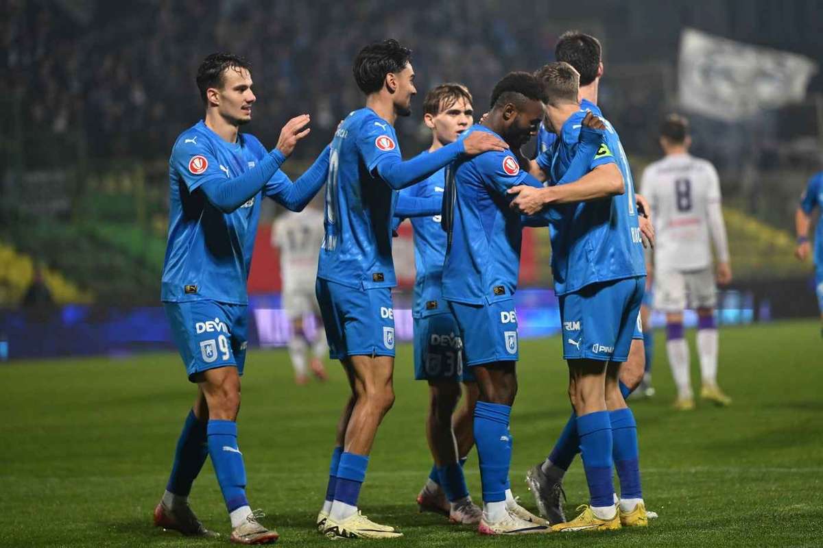 VIDEO Liderul Superligii s a schimbat 5 goluri in ultimul meci1766434761