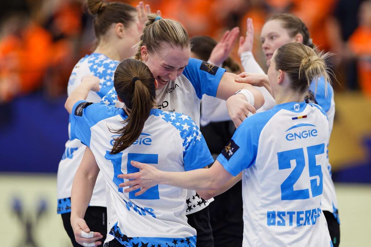 CSM Bucuresti calificata in faza eliminatorie a Ligii Campionilor la handbal feminin1768748901