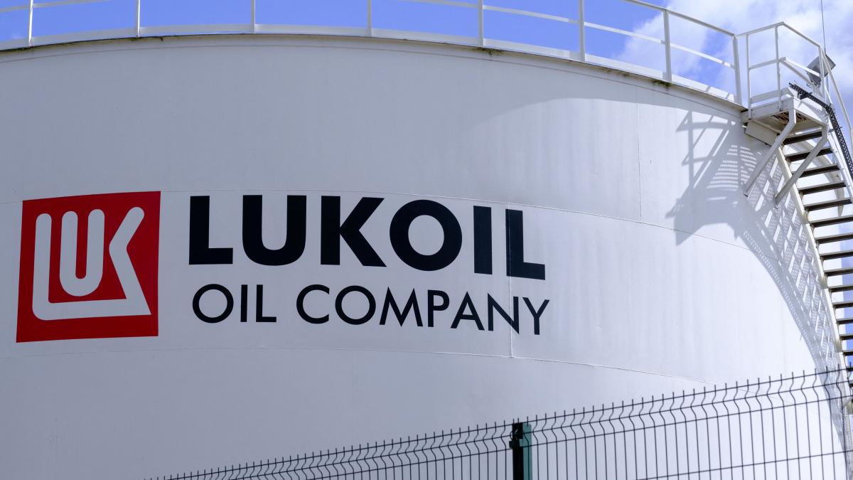 Ce spune Ministrul Energiei despre preluarea activelor Lukoil1767880111
