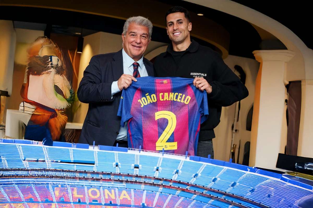 Joao Cancelo bucuroasa intoarcere la Barcelona Este o onoare1768370307