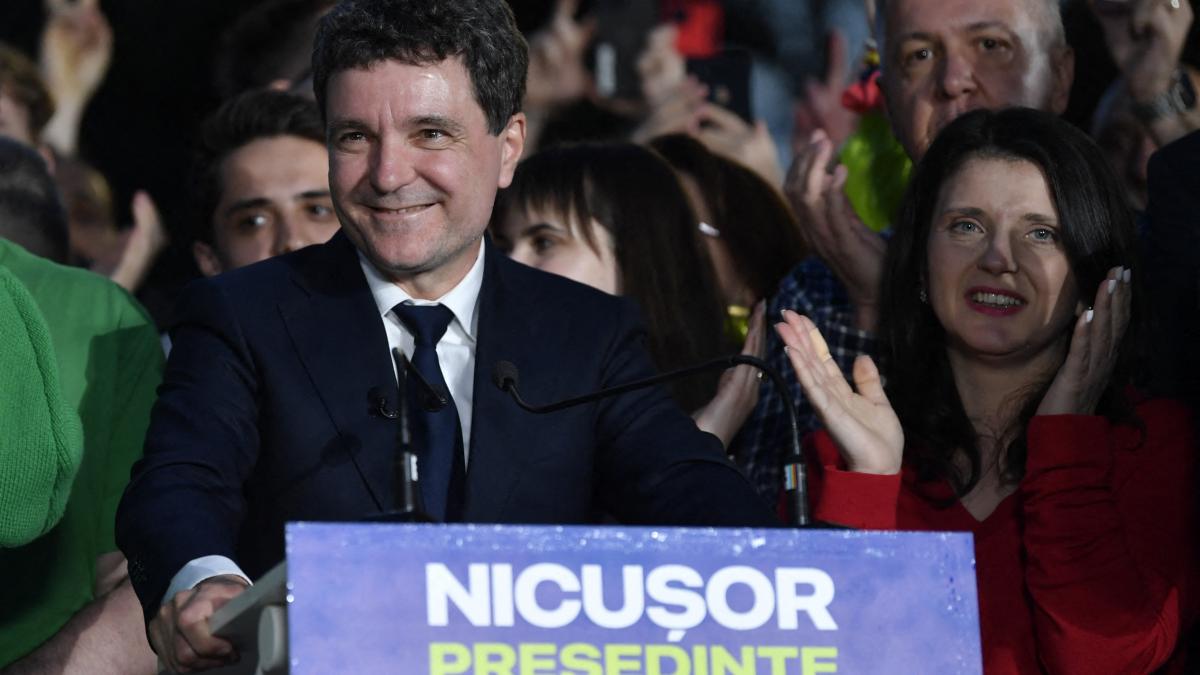 Nicuseor Dan mesaj de Anul Nou 2026 Sa fie un an al pacii1767302303
