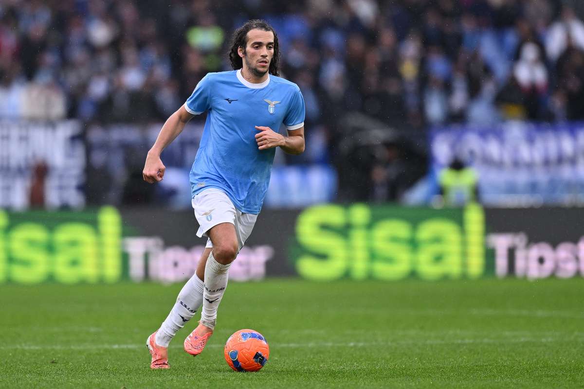 viitoarea adversara a fcsb ului va transfera un mijlocas fost la arsenal1767874102