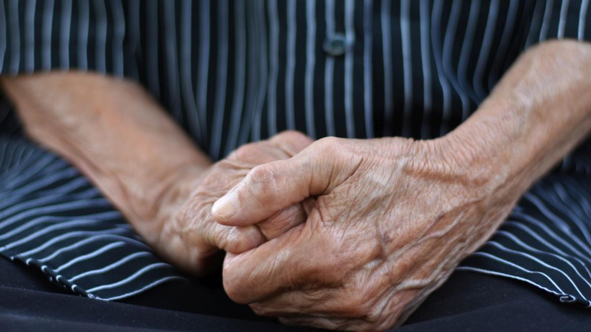 2 8 milioane de pensionari ar putea beneficia de un ajutor de pana la 1000 de lei din partea statului Ministerul Muncii1770290279