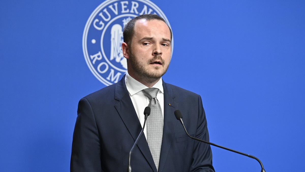 Alexandru Rogobete Despre vaccinarea copiilor Sunt cifre ingrijoratoare Pe retelele sociale se raspandeste tot1771709866