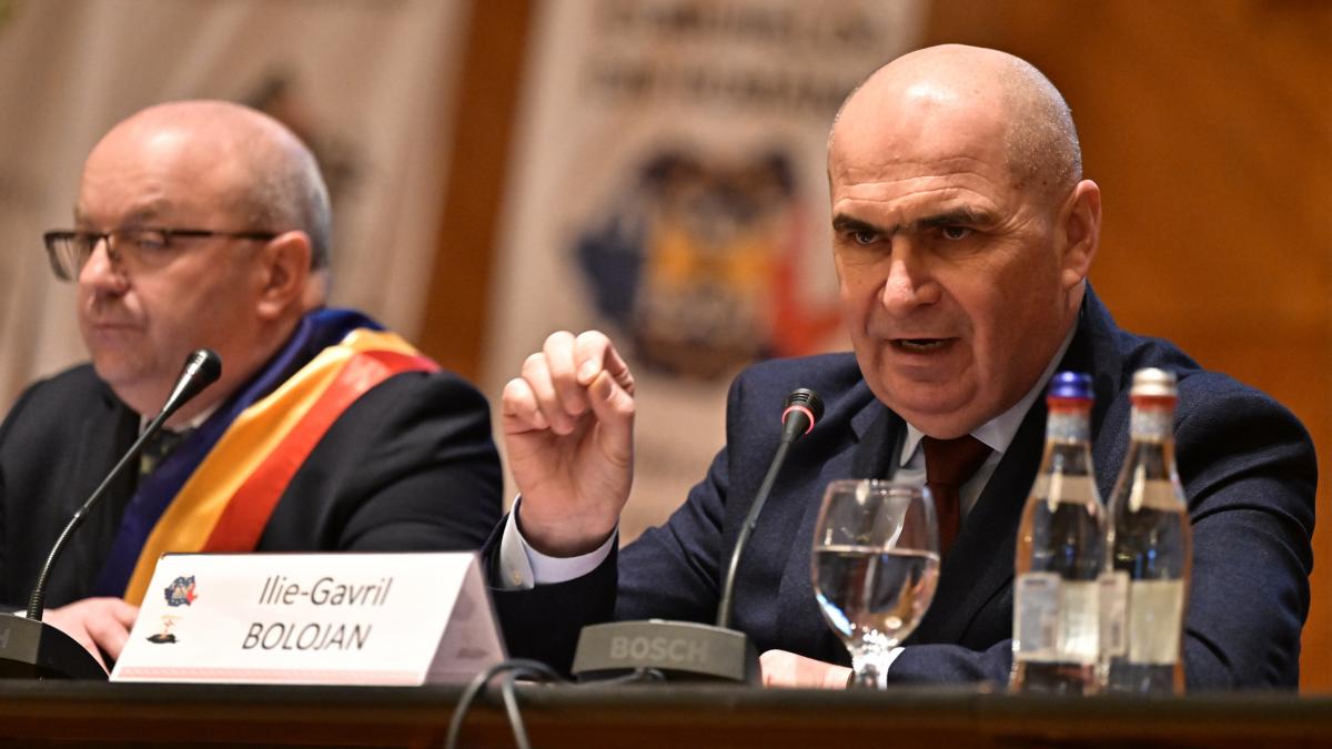 Bolojan doreste ca absolventii de Medicina sa fie obligati sa profeseze cativa ani in Romania dupa1770740257