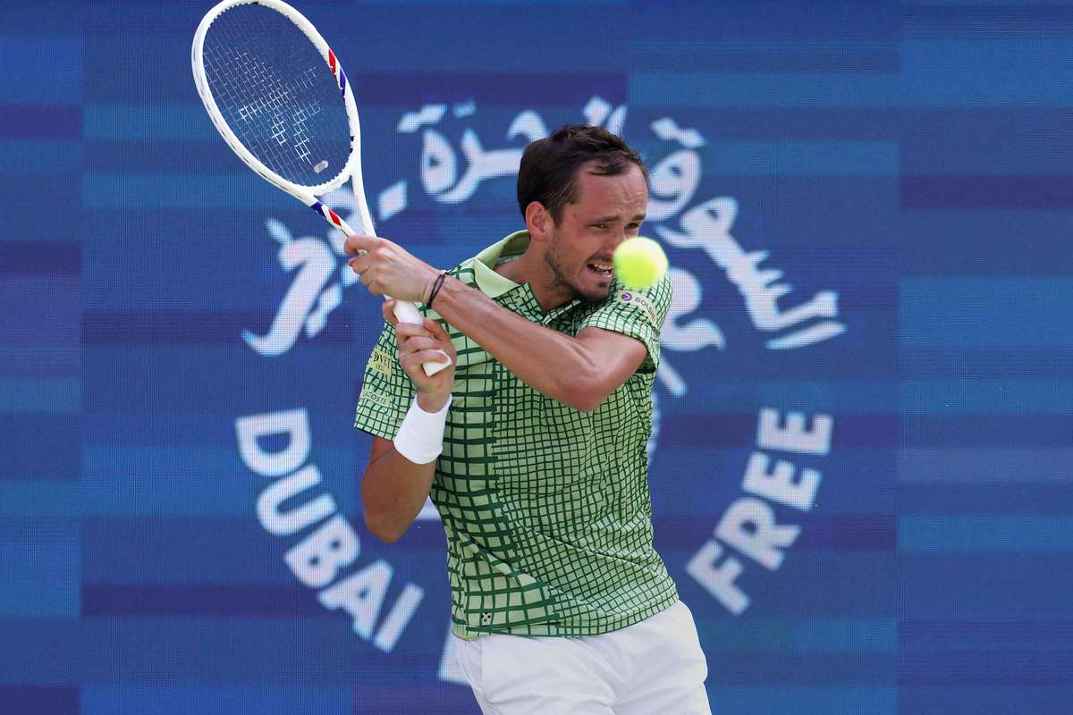 Duelul campionilor de Grand Slam de la Dubai a fost castigat de Medvedev1772029056