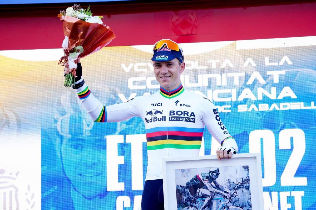 Favorit in Spania Evenepoel isi invinge timpul si vantul in etapa a doua a Turului Valenciei1770360459