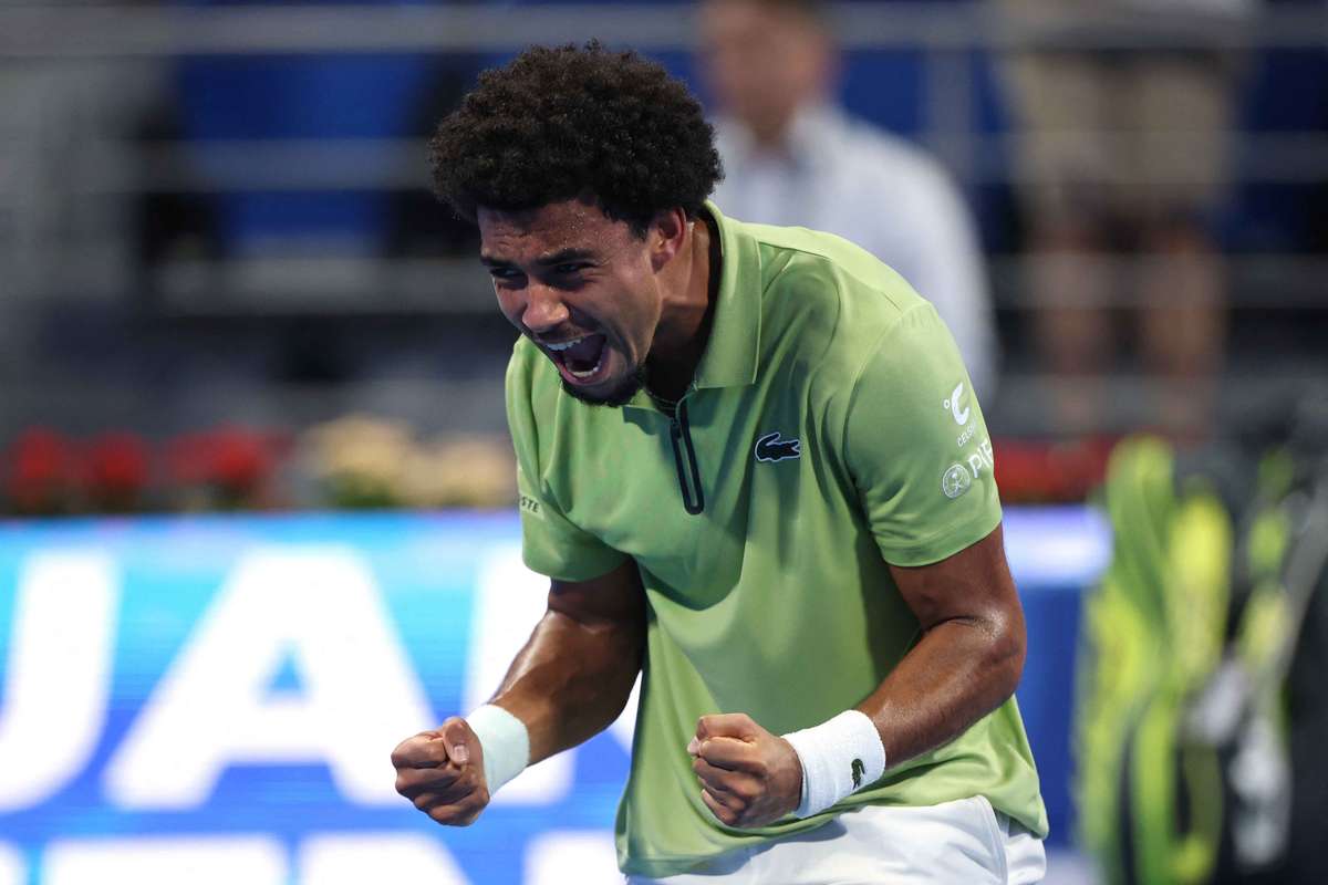 Fils s a alaturat lui Alcaraz in finala de la Doha dupa o victorie impresionanta in fata lui Mensik1771654656