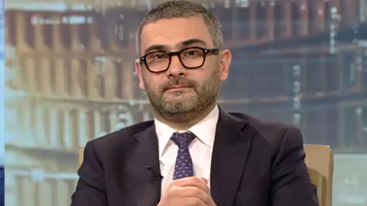 Florin Manole raspuns pentru Fritz in controversy legata de pachetul anti saracie Nu este aur sa mai adaugi 1001771857451