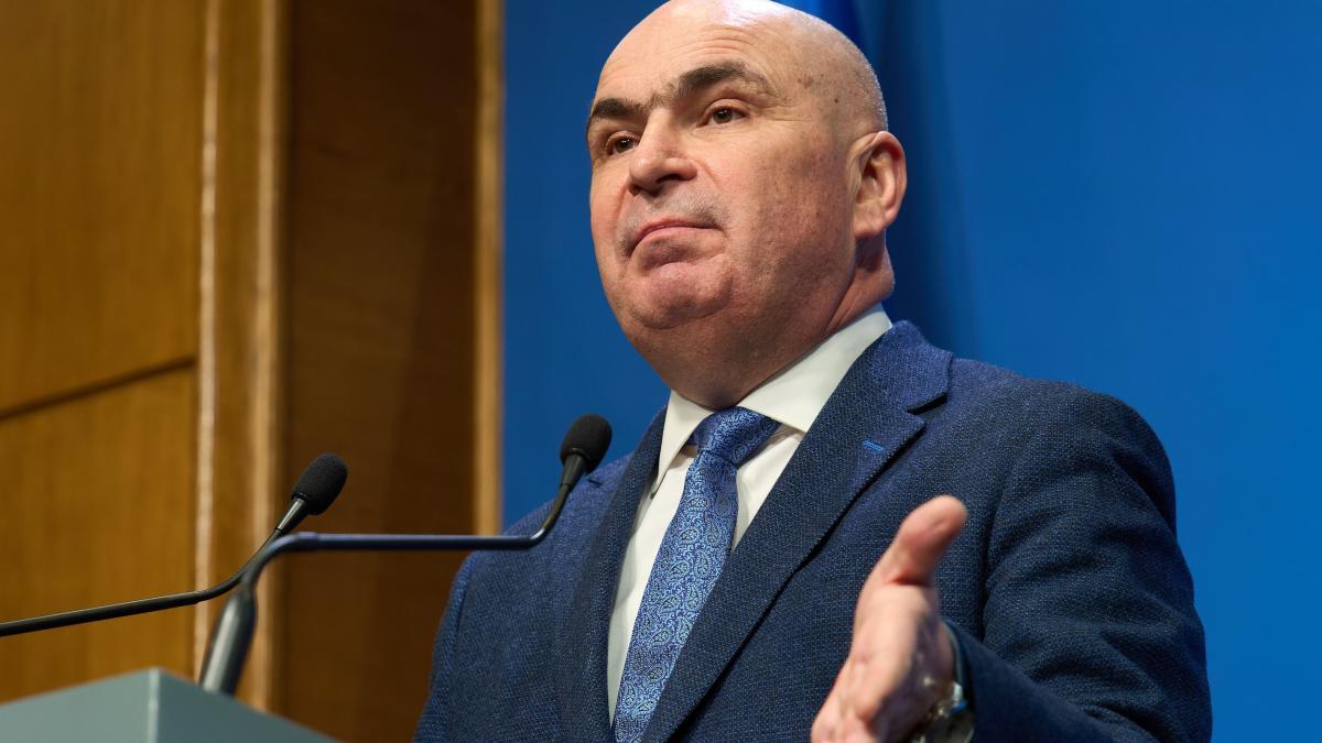 Ilie Bolojan nu va mai interveni asupra normei de hran a militarilor dar le comunica ca le va creste varsta1771366064