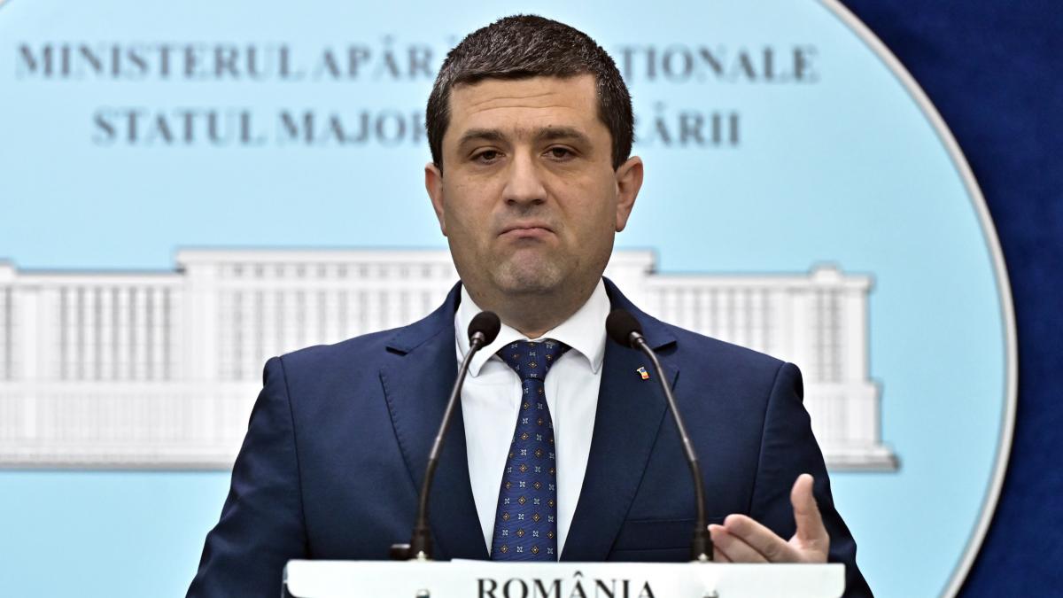 Miruta furios dupa discutia cu Bolojan Ce desfiintam popotele militare Majoritatea cu1771361269