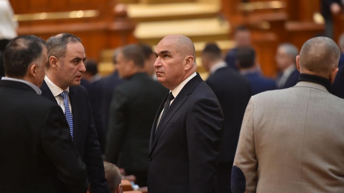 O criza politica ar putea destabiliza Romania Avertisment din parte BNR referitor la scenariul unei1771919265