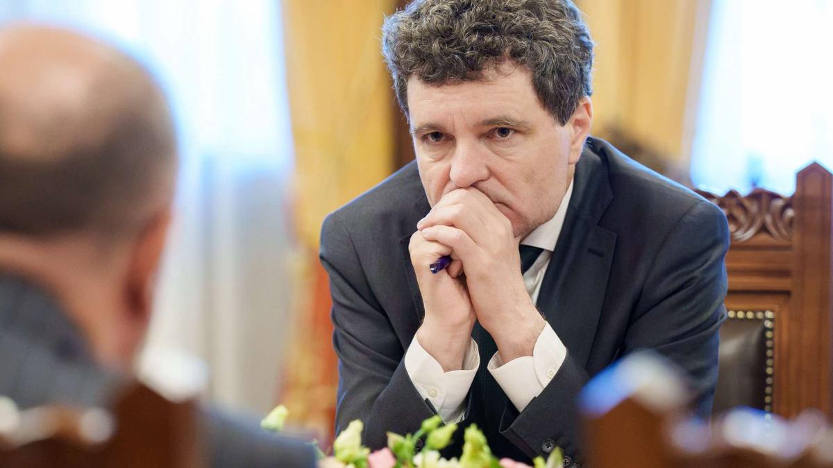 Romania ar putea adopta moneda euro Nicusor Dan putem indeplini criteriile in trei patru ani1770938853