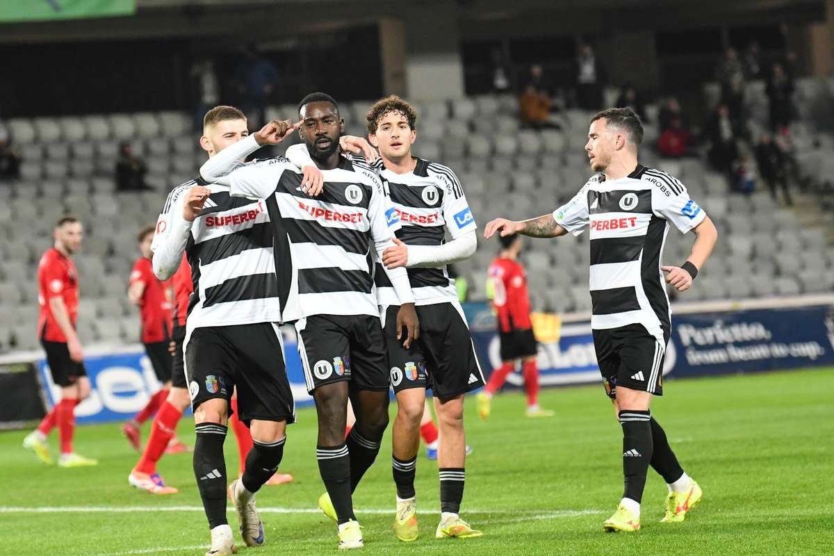Sarbatore la Cluj Universitatea s a calificat in faza play off ului1772222264