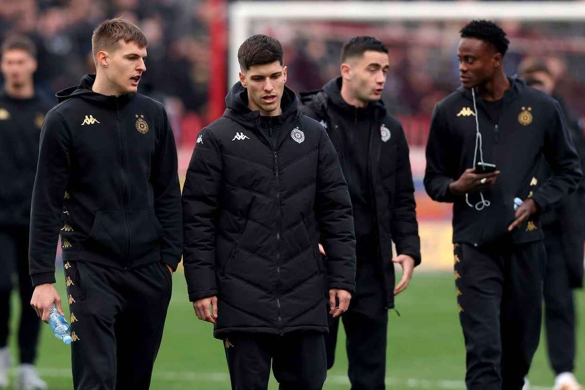 AC Milan a finalizat transferul lui Andrej Kostic tanarul atacant a ajuns deja in Italia1774754846