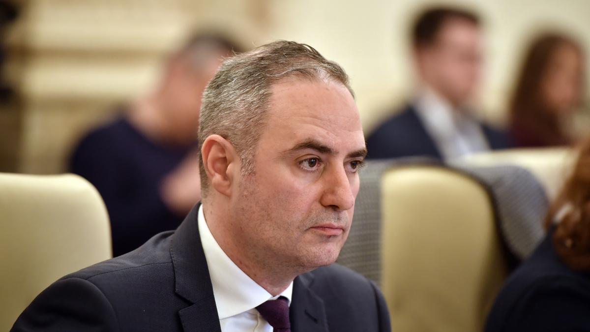 Alexandru Nazare nu isi exprime acordul pentru scaderea accizei la combustibili Nu asigura reducerea preului1773694648