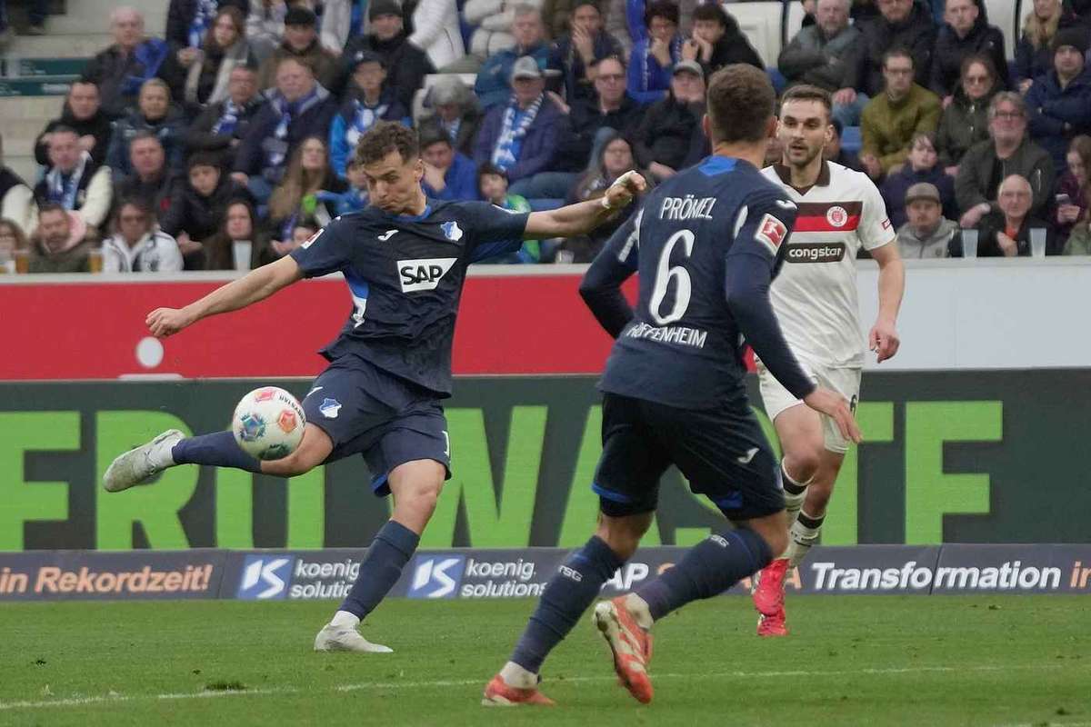 Barcelona concurreaza cu Chelsea si Bayern Munchen pentru un atacant din Bundesliga1772728657