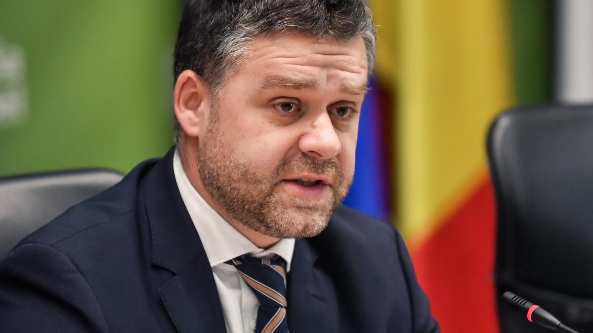 Ciucu afirma ca telefonul sau suna in draci din cauza eliminarii parcarilor ilegale de pe trotuar1774527473