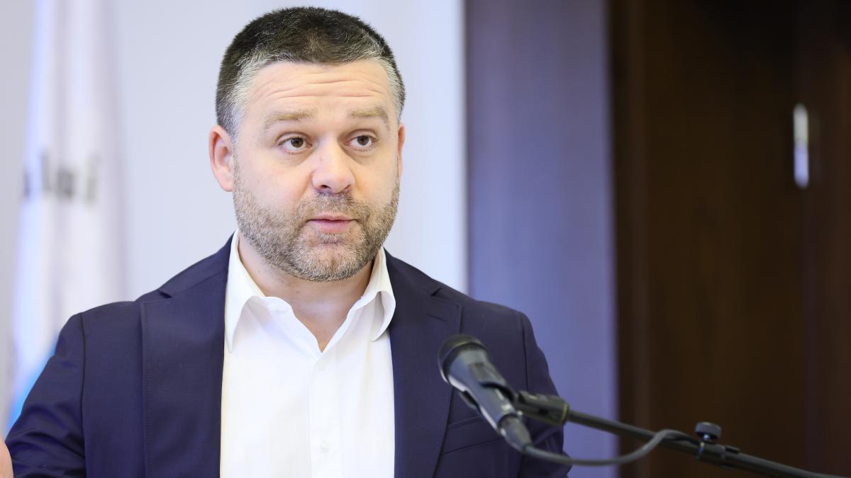 Ciucu anunta reorganizari la Primaria Capitalei 771 de posturi vor fi desfiintate Vom economisi1774521471
