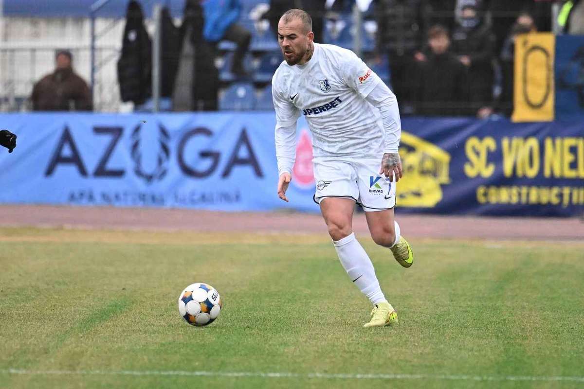 Denis Alibec indisponibil timp de pana la o luna dupa accidentarea suferita in meciul cu CFR Va ramane pe tusa1772620054