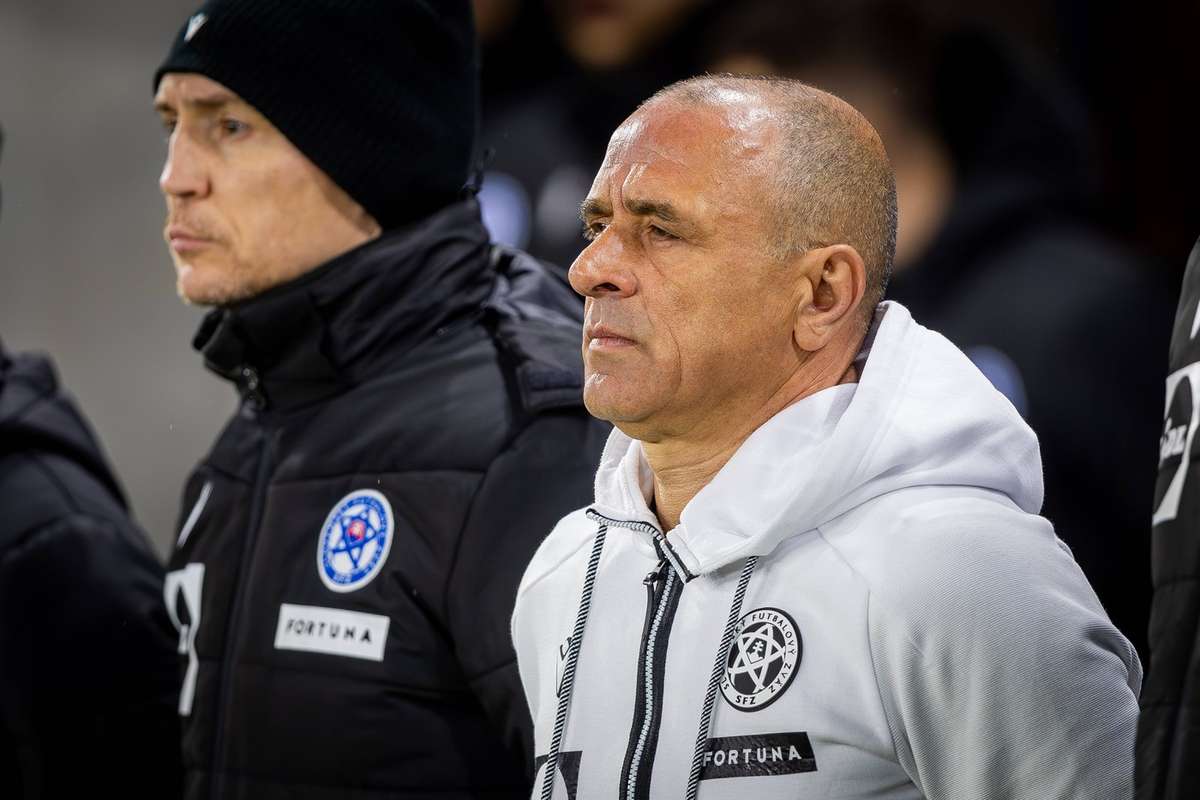 Francesco Calzona solicta seriozitate extrema din partea jucatorilor Slovaciei inaintea meciului amical cu Romania1774687654