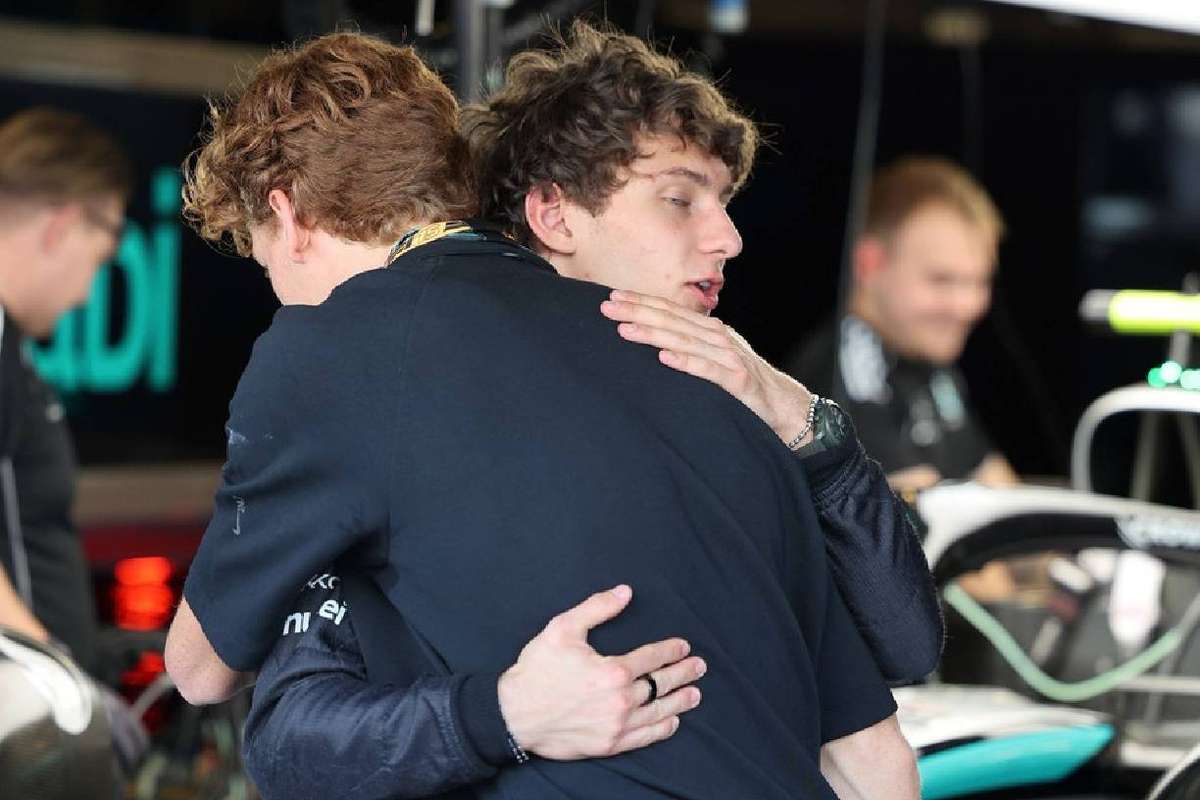 Jannik Sinner l a apreciat pe Kimi Antonelli pentru succesul obtinut in Marele Premiu al Chinei1773670651