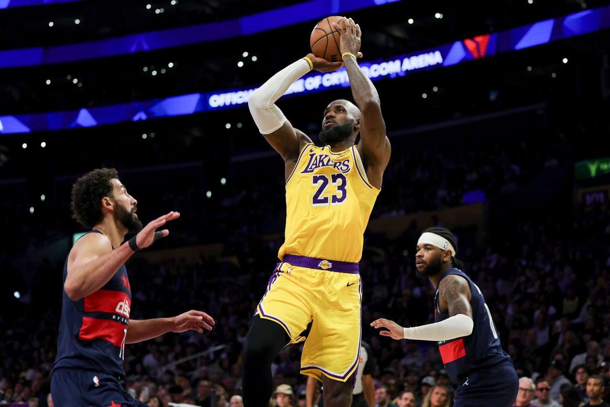 LeBron James nu se opreste A egalat recordul de victorii in NBA1774958846
