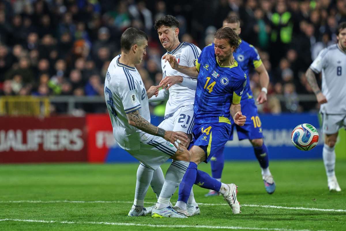 transmisie in direct barajele cm cehia danemarca si bosnia italia continua in prelungiri suedia si turcia se califica pentru mondial1774990659