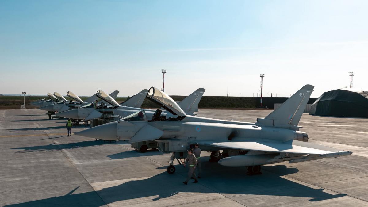 Avioane militare britanice au sosit la baza Borcea pentru misiuni de Politic Aeriana Toiu1775237867