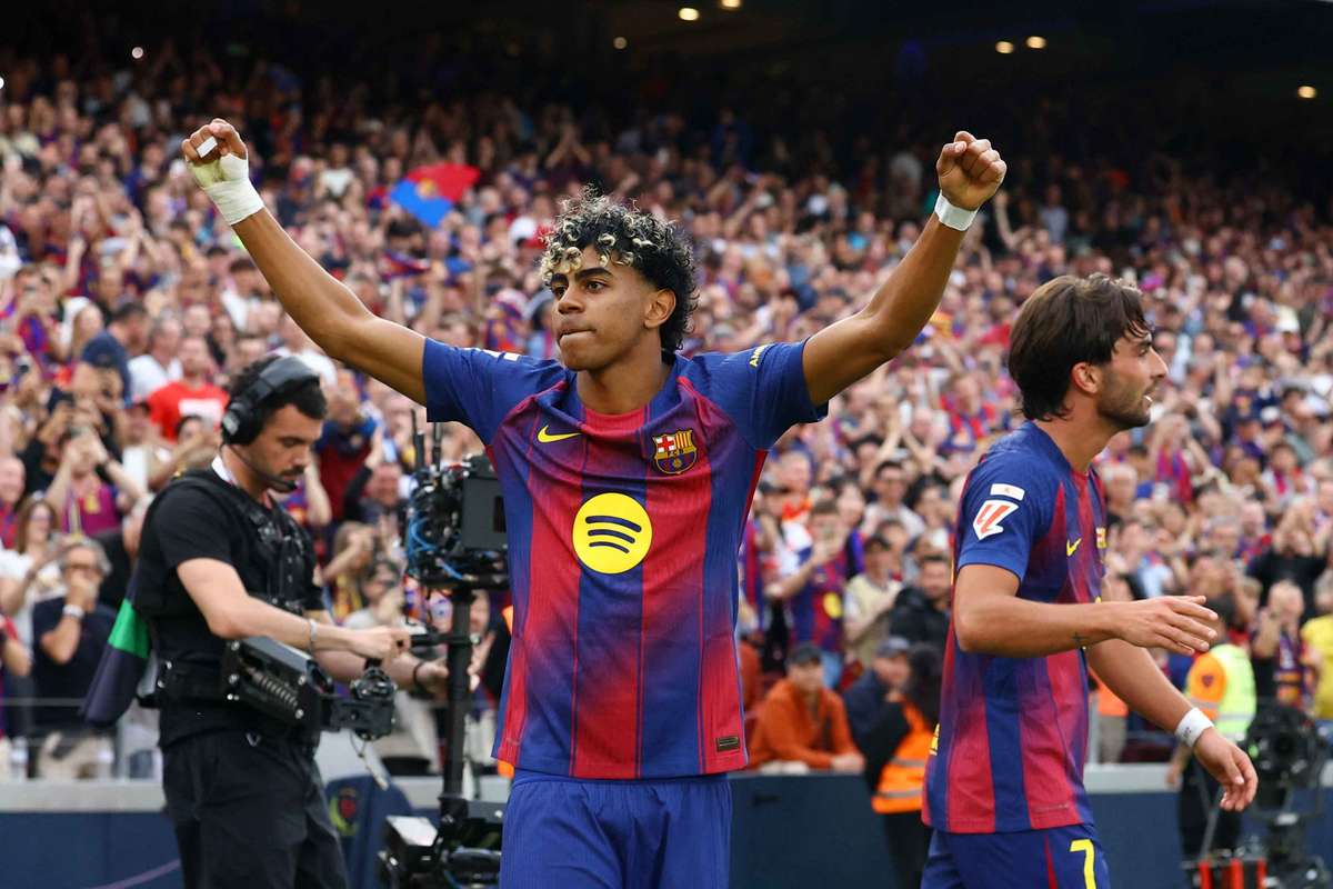 Barcelona se distanseaza la noua punkte in fruntea LaLiga Lamine Yamal stabilesc doua noi recorduri in Spania1775933852