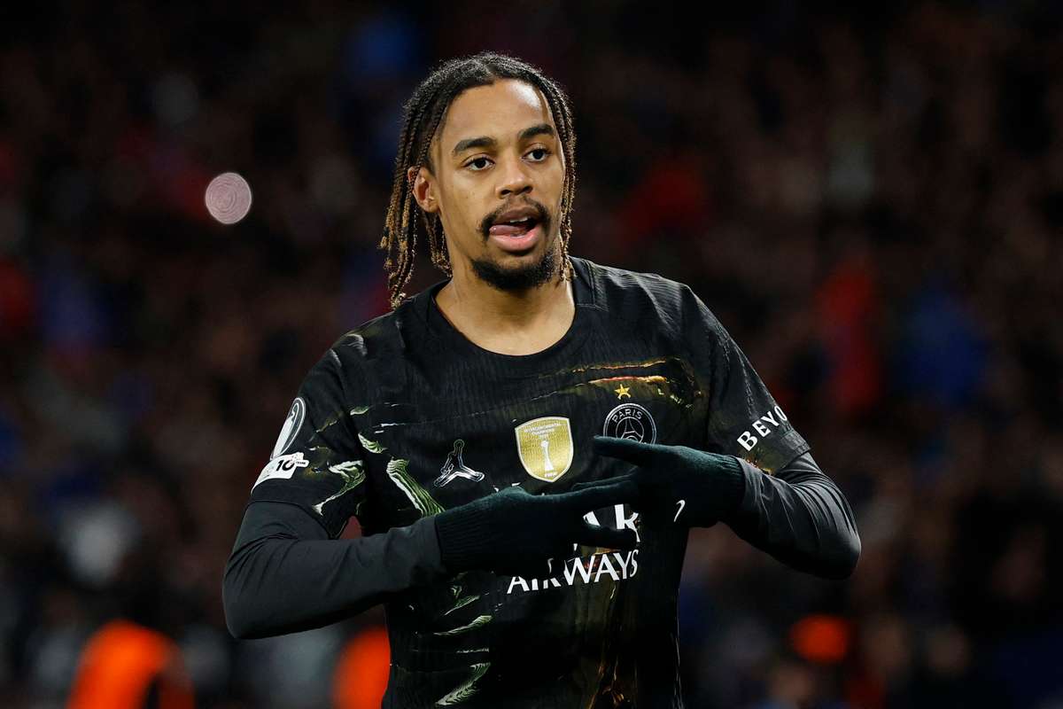 Bradley Barcola se intoarce in lotul PSG pentru meciul retur din Champions League cu Liverpool1776084448