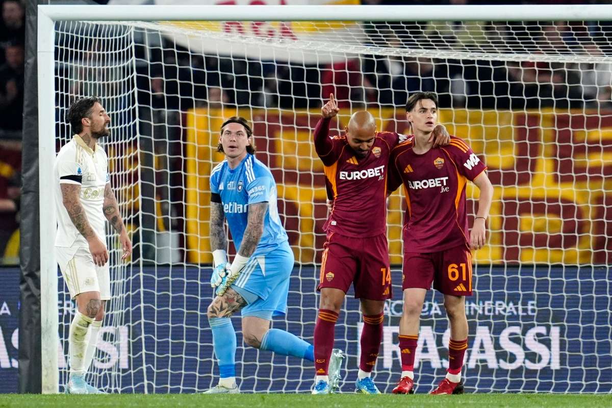 Malen reuseste un hat trick iar Roma ajunge la noua meciuri consecutive fara infrangere acasa1775854657