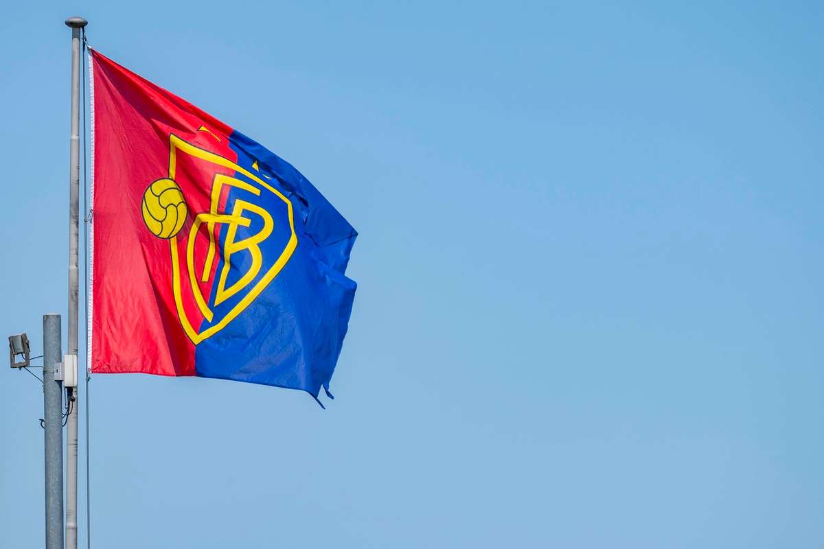 Meci amanat in Elvetia din cauza unui incendiu la stadionul echipei Basel1775910453