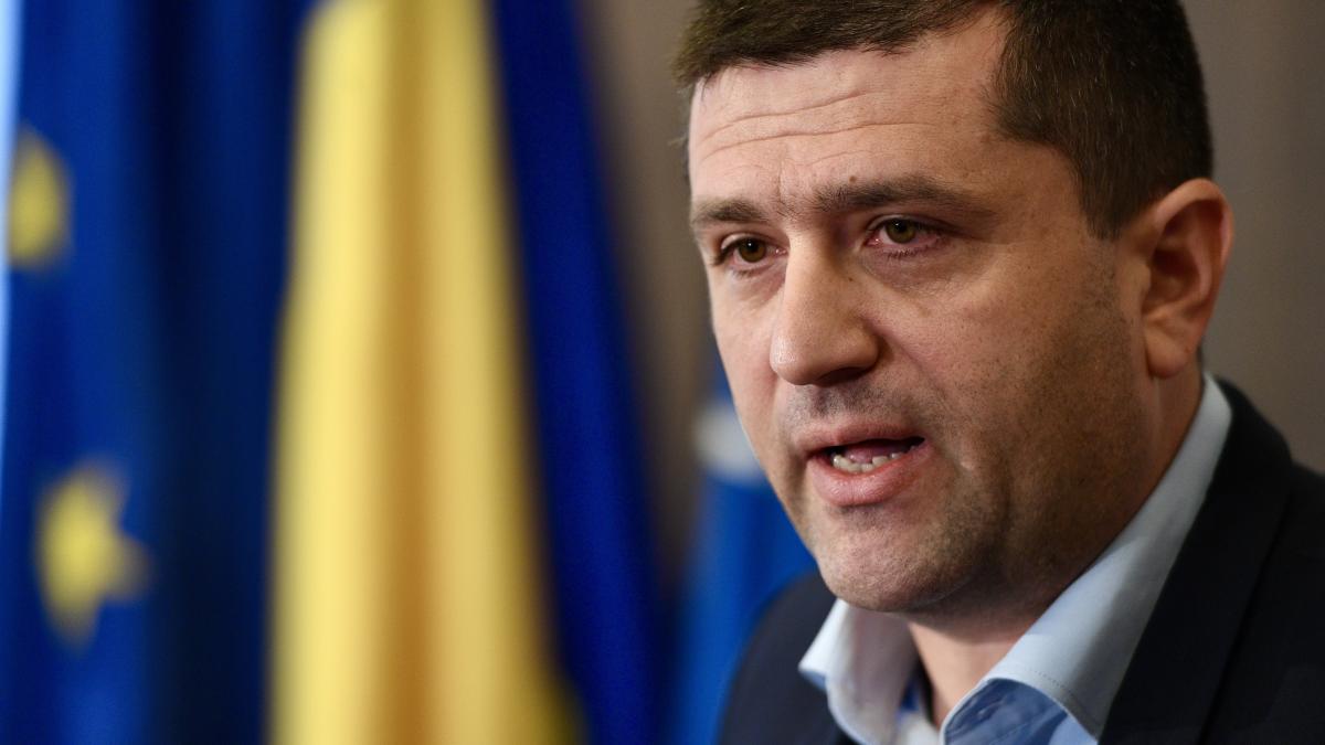 Miruta dupa ce Trump a apreciat Romania pentru cresterea contributiei sale la Aparare Am1775541456