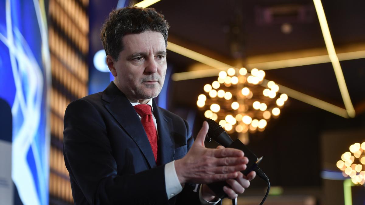 Nicisor Dan saluta armistitiul dintre SUA si Iran si solicita un acord de lunga durata inclusiv pentru stramtoarea Ormuz1775645876