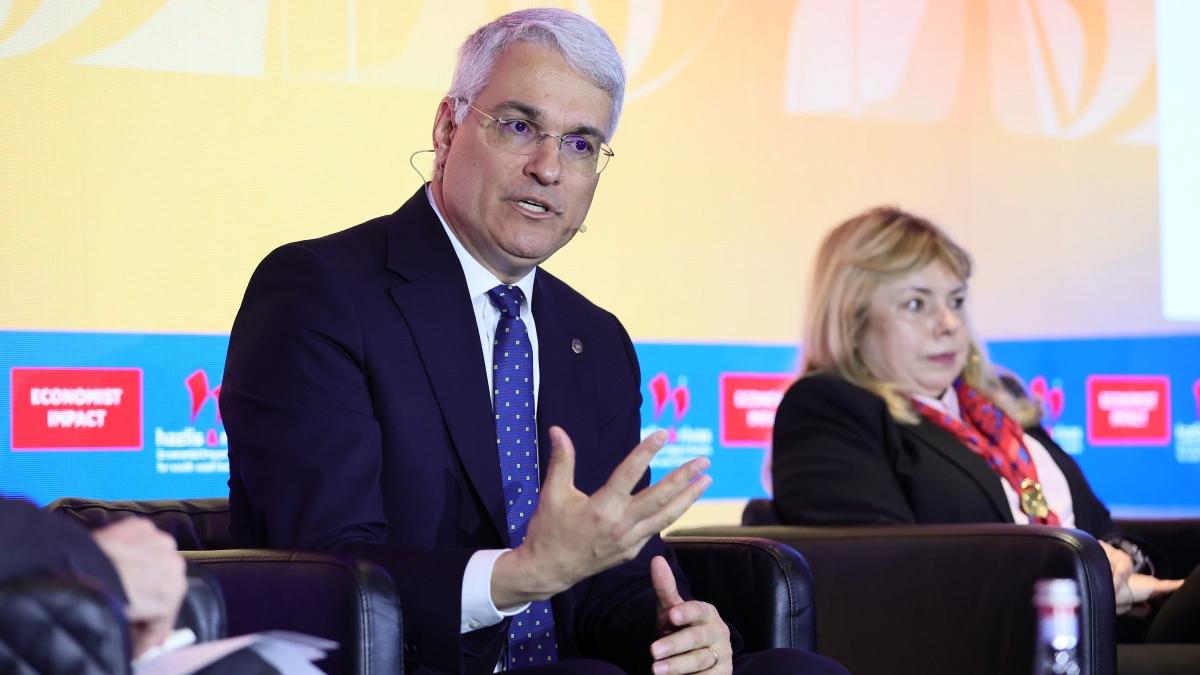 Pislaru despre legea salarizarii unice in 2017 nu s a realizat un proiect adecvat si realist Banca1775742473