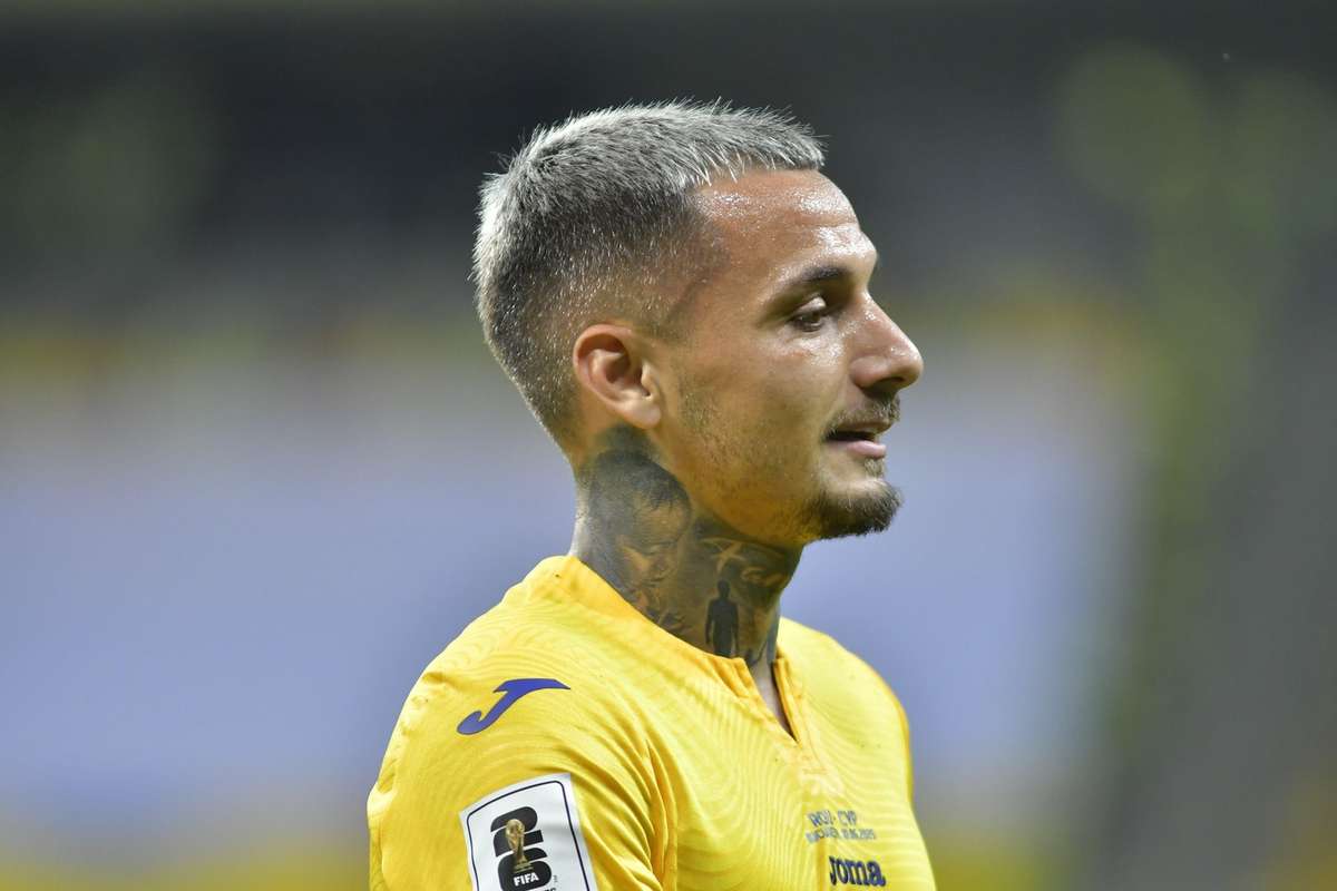 Reactia lui Alex Mitrita dupa ce si a tras adversarul de par si a primit cartonas rosu1775467051