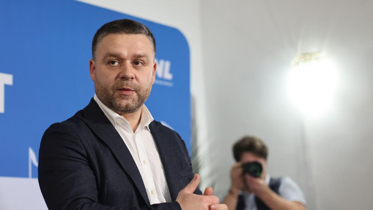 ciucu excludem noi discutii cu psd scopul lor este sa slabesca pnl si sa l transforme in sluga sau breloc nu ne1777568988