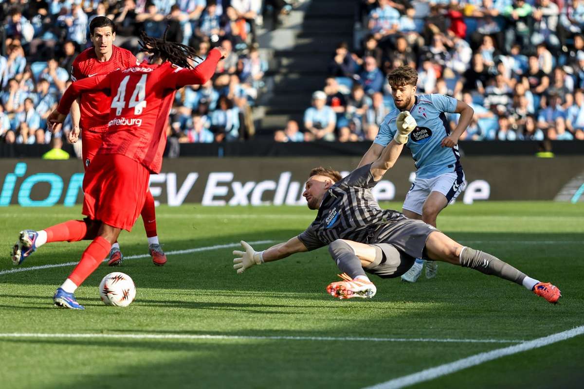 cupe europene ionut radu eliminat dupa un meci de cosmar prima semifinalista din europa league1776365853