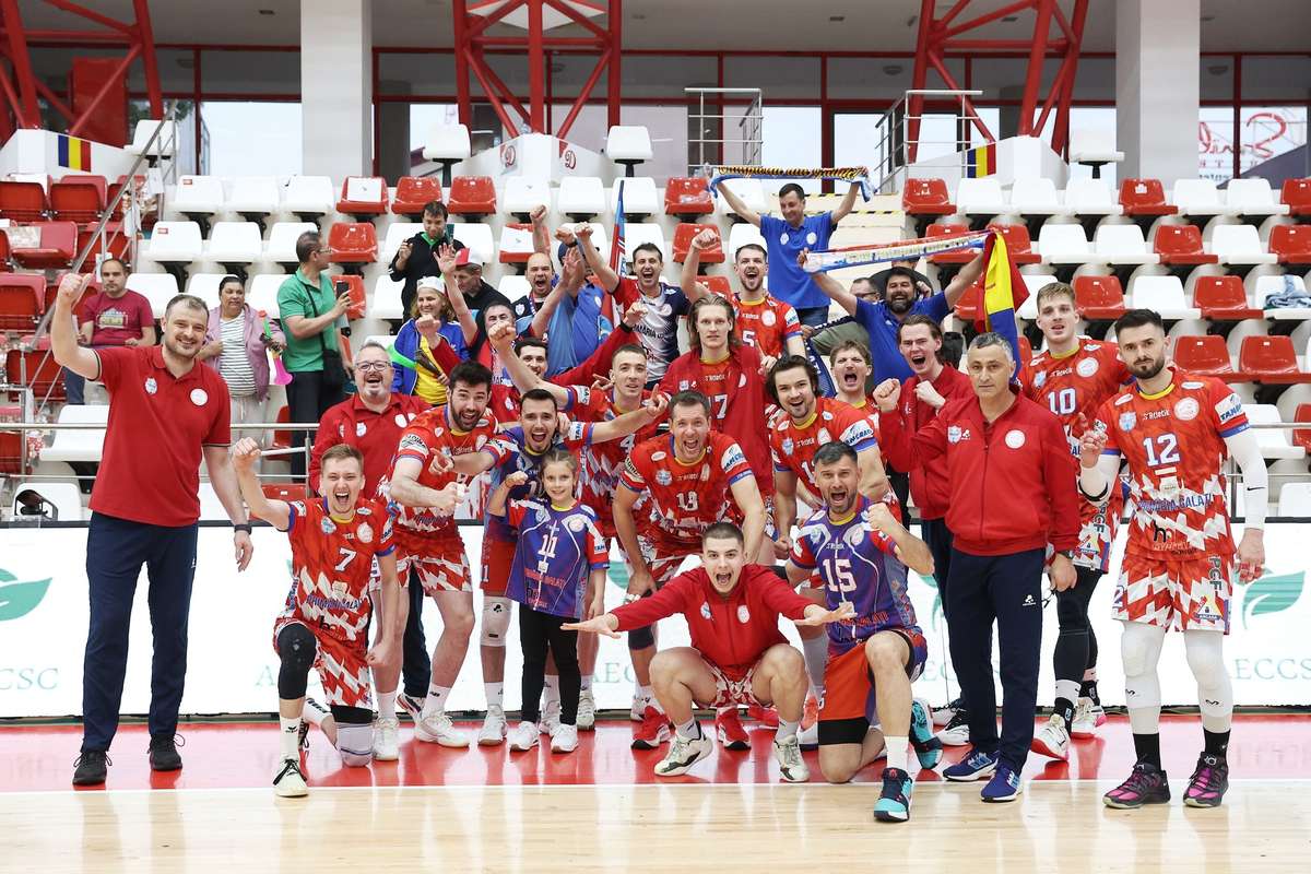 Arcada Galati infrunta Dinamo si castiga primul meci al finalei la volei masculin1777927171