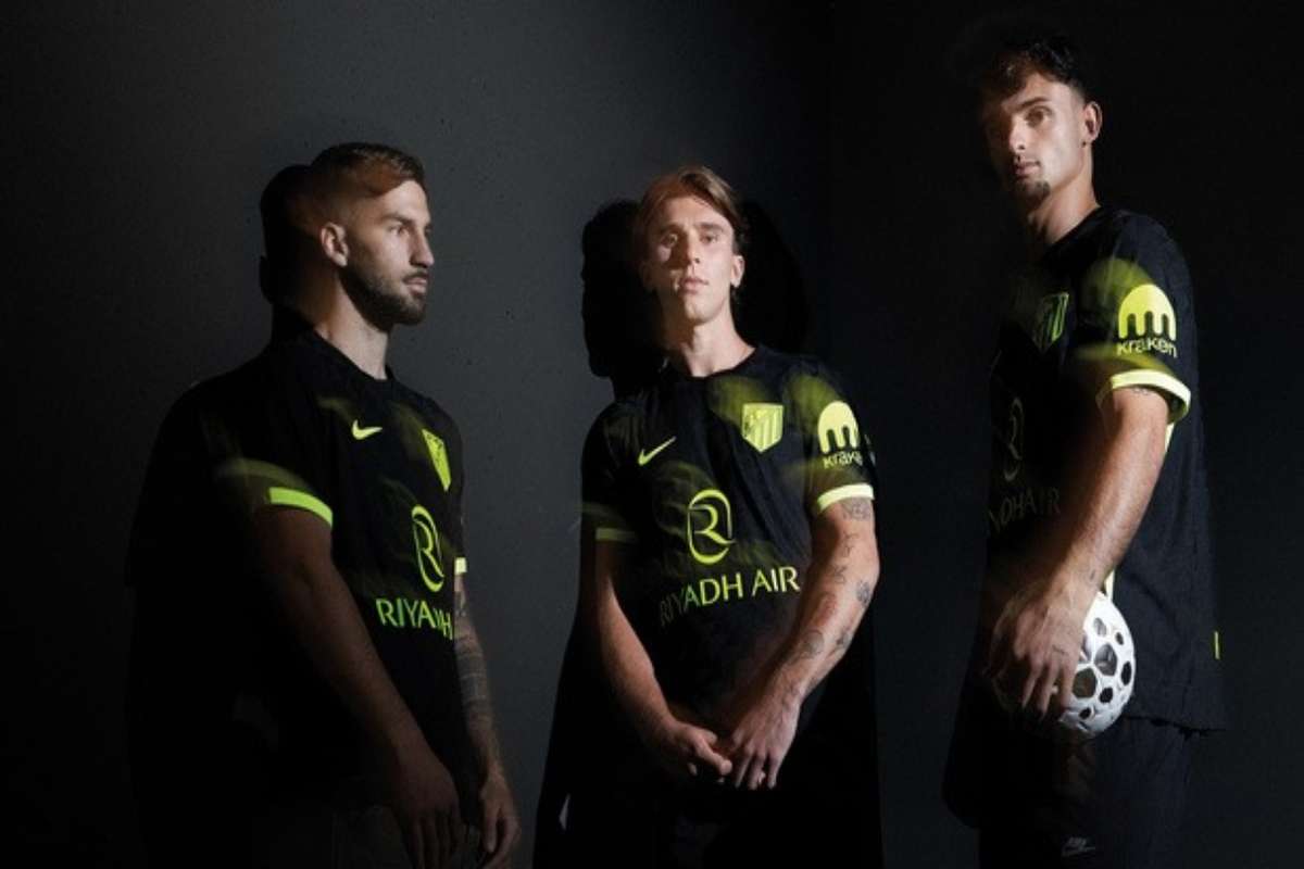 Atletico Madrid își dezvăluie al doilea echipament pentru sezonul următor. 2 Atletico Madrid isi dezvaluie al doilea echipament pentru sezonul urmator1779102629