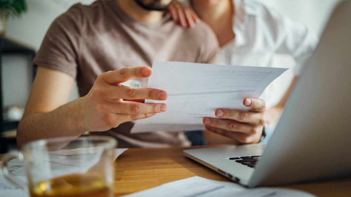Bolojan declară că poartă discuții cu Ministerul Finanțelor privind extinderea e-Factura și la anumite persoane... 3 Bolojan declara ca poarta discutii cu Ministerul Finantelor privind extinderea e Factura si la anumite persoane1778852425