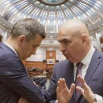 Bolojan vs Grindeanu O motiune 22 de parlamentari si 3 scenarii Toate calculele inainte de ziua votului1777880398