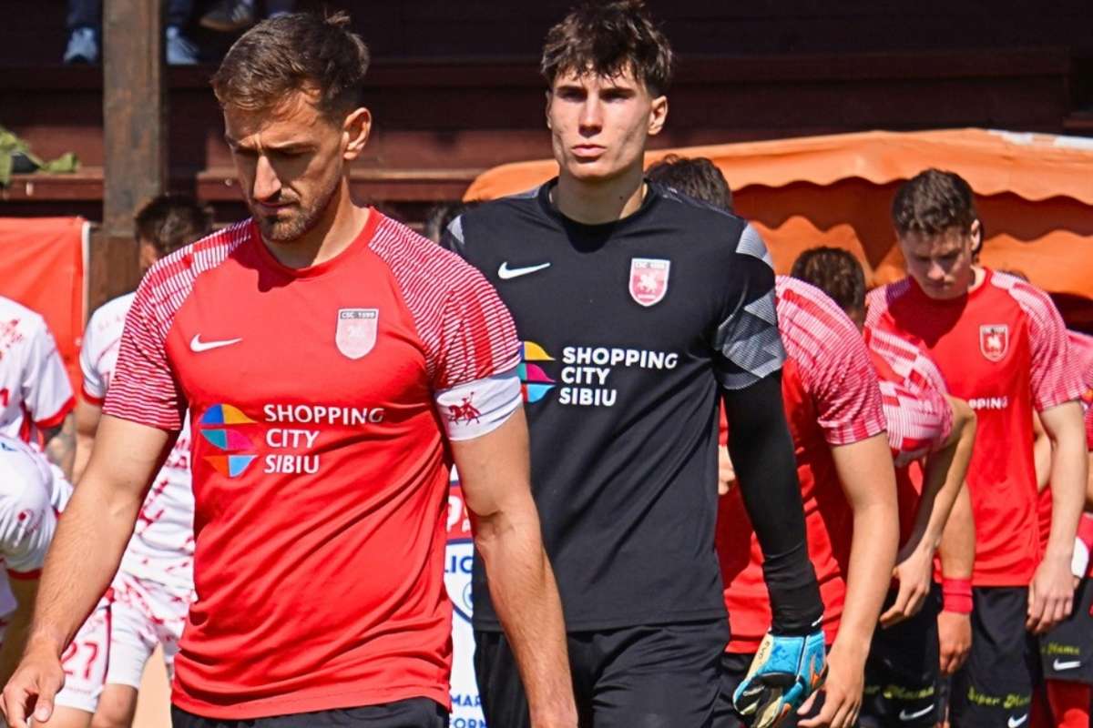 CS Dinamo coboara in Liga 31779531920