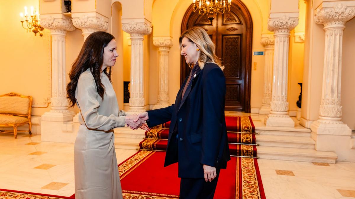 Ce au realizat Mirabela Grădinaru și Olena Zelenska în timpul Summit-ului B9. Fotografiile cu cele două... 2 Ce au realizat Mirabela Grdinaru i Olena Zelenska n timpul Summit ului B9 Fotografiile cu cele dou1778683221