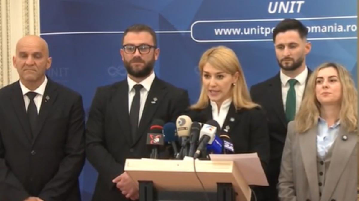 Cei 6 parlamentari care au anuntat ca nu vor mai vota motiunea au ramas acum doar 5 Un coleg1777899611